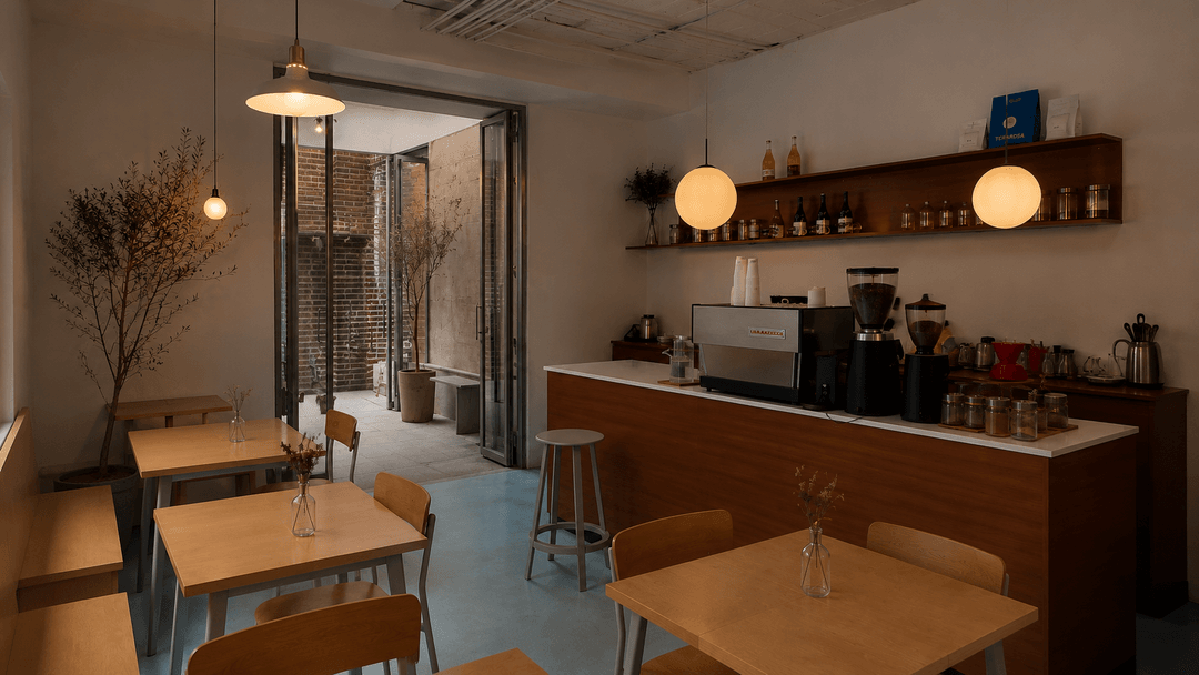 Restaurant cover 2